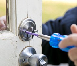 Metro Master Locksmith Longmeadow, MA 413-274-2809 Metro Master Locksmith Longmeadow, MA 413-274-2809